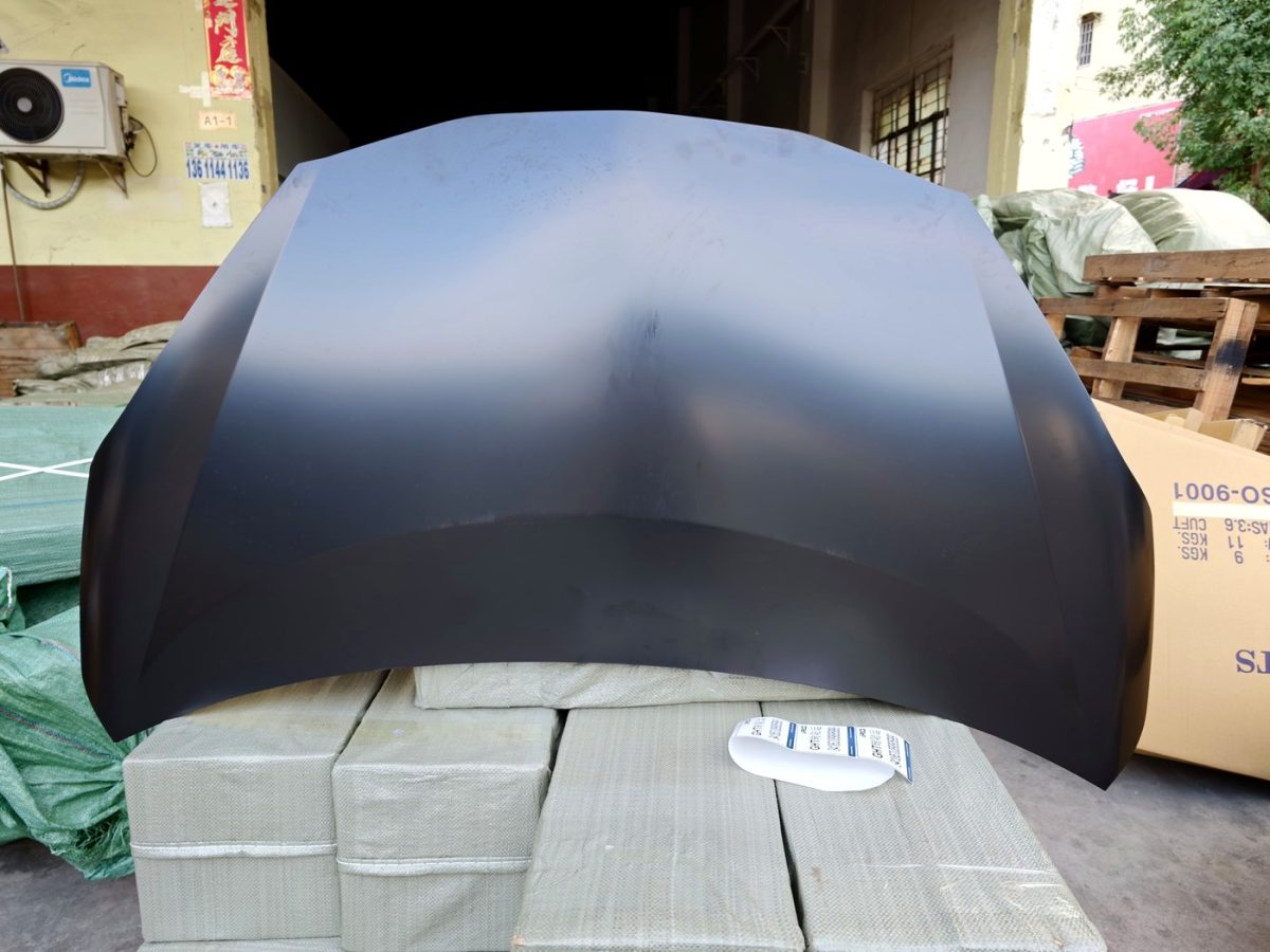bonnet panel Toyota Aqua