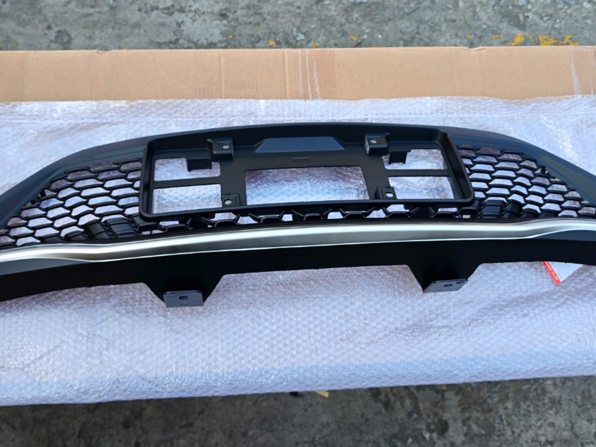 bumper mesh Toyota Mark X
