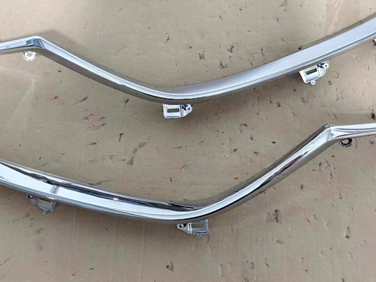chrome grille Mazda Atenza