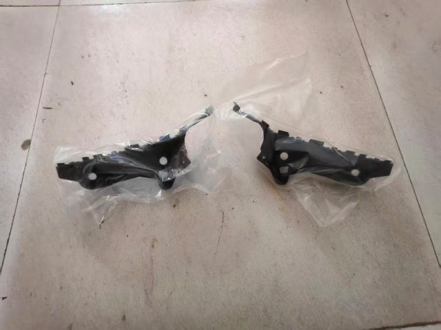 front bumper bracket Mazda Axela