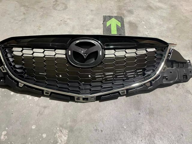 grille assembly Mazda CX-5