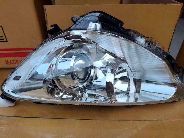 headlamp assembly Toyota Aqua