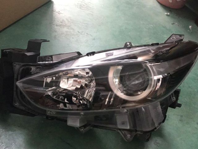 headlamp assembly Mazda Axela