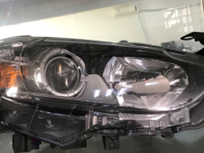 headlamp assembly Mazda Atenza